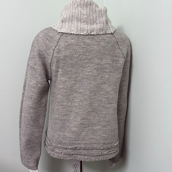ANTHROPOLOGIE Sleeping On Snow Sweater Cowl Fringe Hem Wool M - Picture 6 of 9